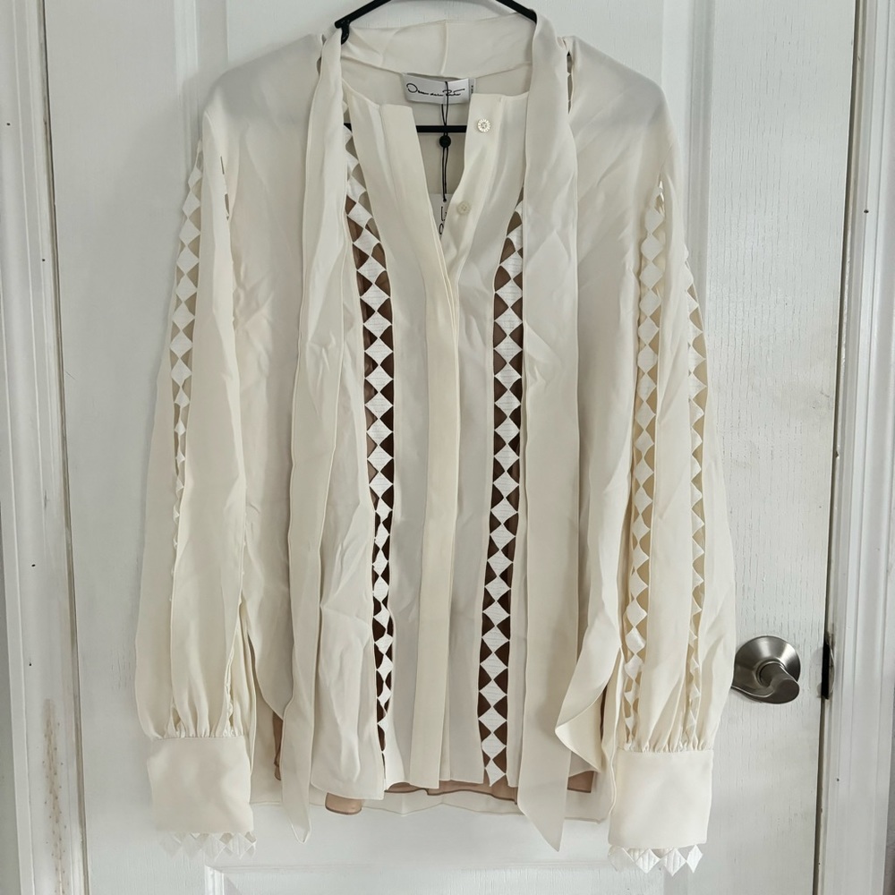 Oscar De La Renta Diamond Cutout Tie Blouse